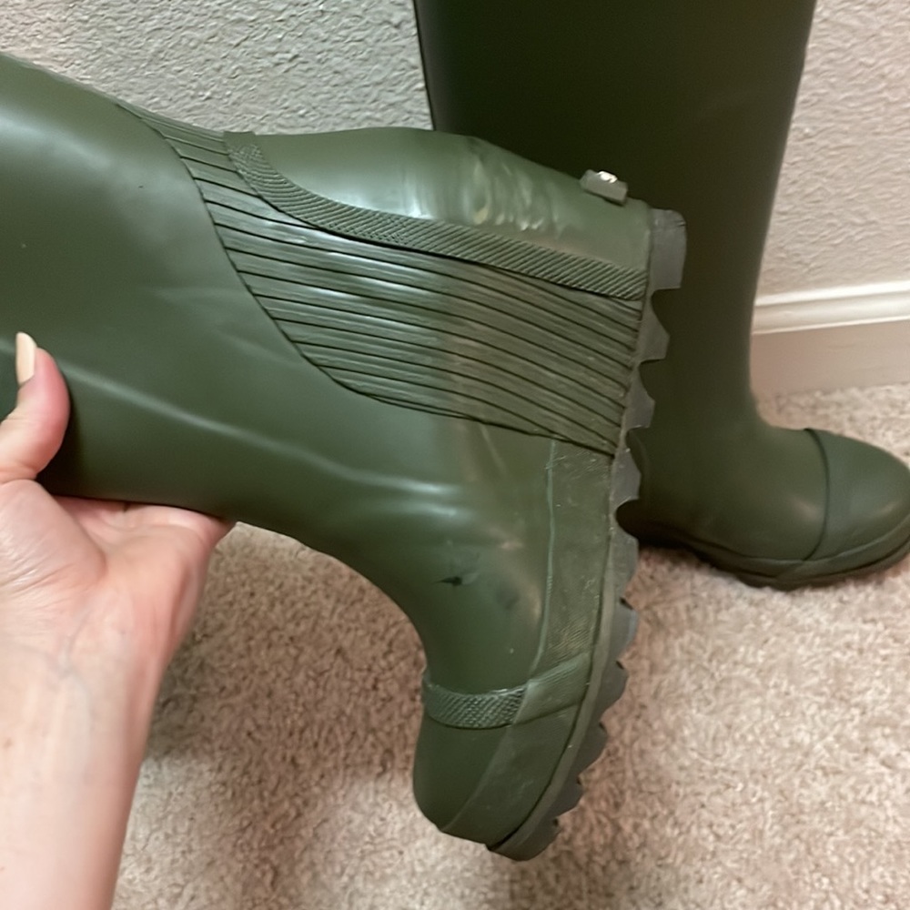 SOREL Women's Olive Green Waterproof Rain Boots - Picture 6 of 11